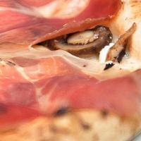 Gf Pizza Del Re · Gluten-Free - truffle cream, fresh mozzarella, mushrooms, prosciutto di parma, basil