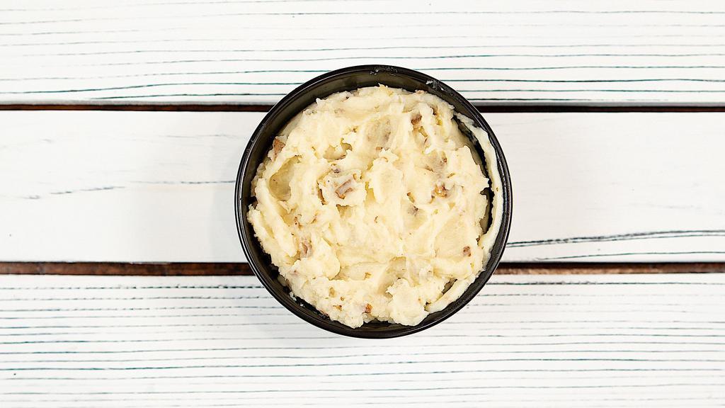 Mashed Potatoes With Gravy · 