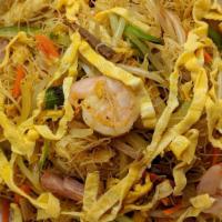 Singapore Rice Noodles 星州炒米粉 · Shrimp, ham, roast pork, egg, onion, bean sprouts, scallion and vermicelli rice noodles saut...