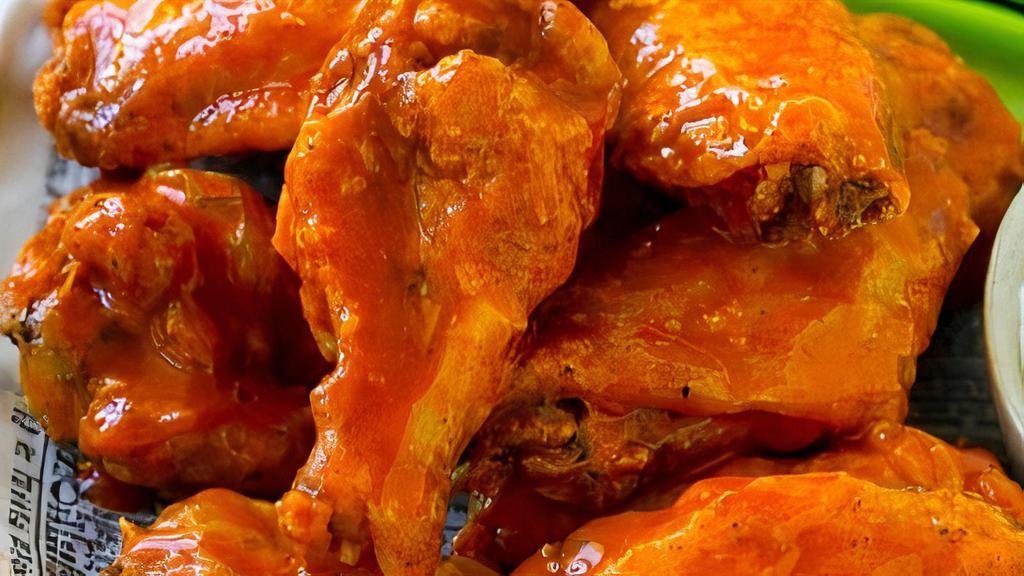 Wings · Choose your favorite sauce: buffalo, BBQ, spicy bbq, and garlic parmigiana.