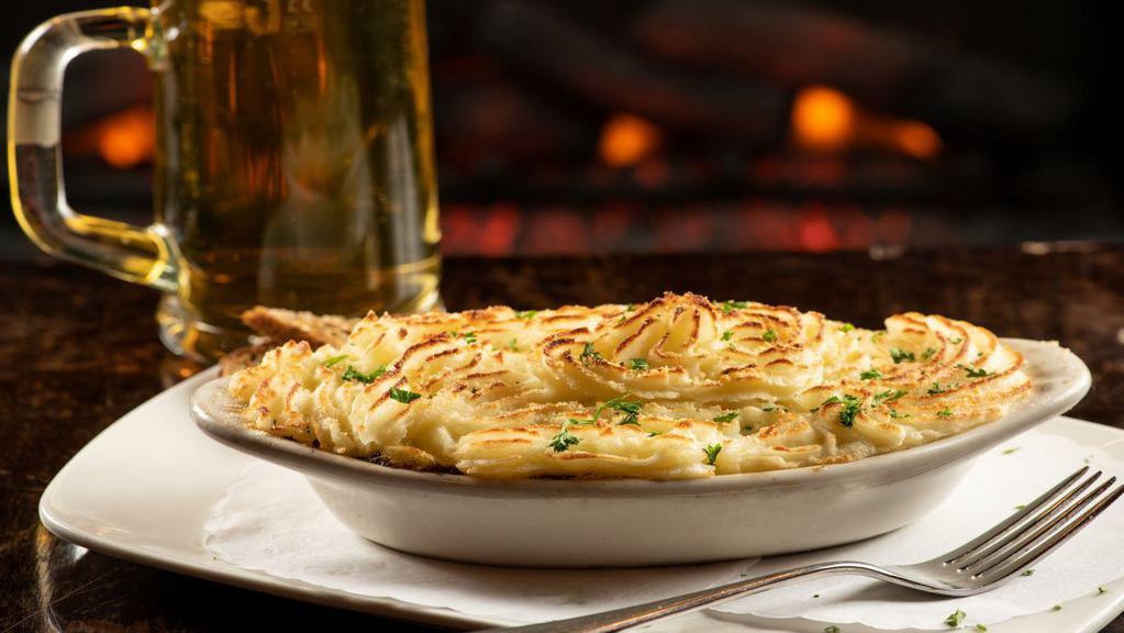 Shepherd'S Pie · Ground beef, mixed vegetables and rich brown gravy, and topped with golden mashed potatoes.
