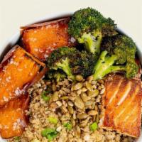 Low Fodmap Bowl · Seared salmon, quinoa, charred broccoli, sweet potatoes, and super seeds