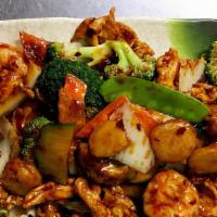 Shrimp & Chicken Hunan Style · Hot and spicy.  Jumbo shrimp and sliced white chicken sautéed with mix vegetables in spicy H...