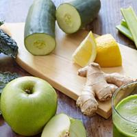 12 Oz Detox Juices For Weight Loss- Green Flex Juice · Spinach, orange peeled, fresh ginger, cucumber, apples, celery.

Green juice recipe has frui...