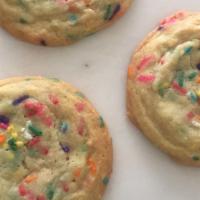 Funfetti · 6 cookies with sprinkles within a fab tasting cookie