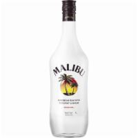 Malibu Coconut Rum (1 L) · When it comes to coconut rum, no brand can compare to Malibu's global popularity. This smoot...