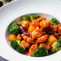 General Tso'S · Crispy white meat chicken or jumbo shrimp with broccoli in tangy spicy sauce