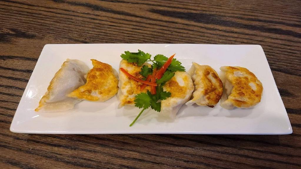 6 Fried Shrimp Dumpling 虾贴 · 6 Pieces