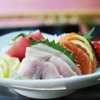 Sashimi Appetizers · 3 tunas, 3 salmon, 3 yellowtail
