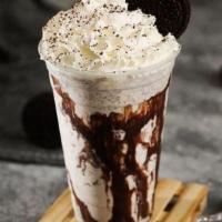 (Shake 16 Oz) Oreo  · 16oz Oreos, cookies and cream ice cream, whipped cream, and chocolate syrup drizzled on top.