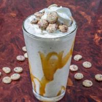 (Shake 16 Oz)  ​​​​​​Dunkaroos  · 16 oz vanilla ice cream, whipped cream and DunkAroos cereal.