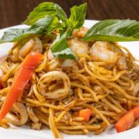 Spicy Noodle (Pad Kee-Mao) · Hot. Sautéed with egg garlic chili, bamboo, string bean, carrot,onion, bell pepper, basil an...