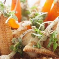 Paella De Quinoa · Quinoa-pico de gallo, corn, carrots, asparagus, cauliflower, roasted hon shimeji mushrooms a...