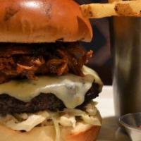 Memphis Burger · Pulled pork, Guinness BBQ sauce, pepper jack cheese, coleslaw, onion ring