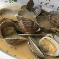 Zuppa Di Clams (12) · 12 clams served with white wine or red sauce.