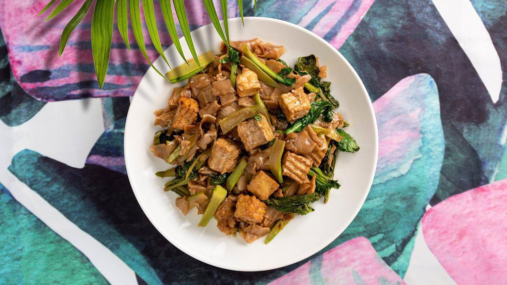 Vegan Pad See Ew · Flat rice noodles served with Chinese broccoli, bean sprouts and your choice of tofu or vegetables sauteed in a sweet soy sauce.