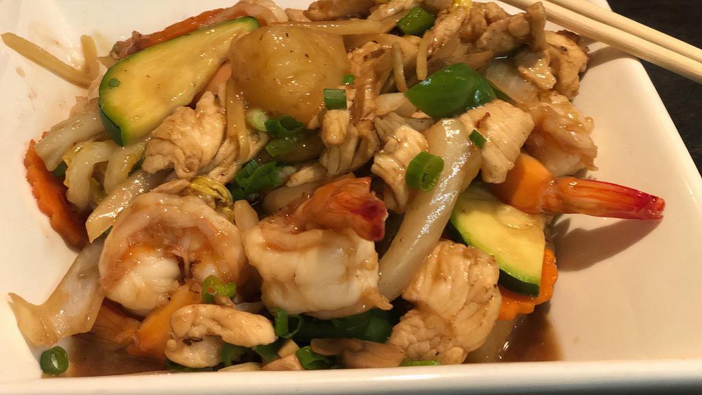 Ginger Dish · Sautéed onions ,baby corn, mushrooms,  carrots, pineapple, bell pepper, zucchini ,scallions in ginger sauce