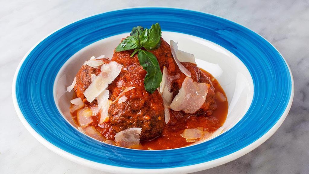 5 Polpette Al Sugo · 5 Homemade meatballs with tomato sauce and Parmigiano reggiano.