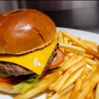 Cheeseburger · LETTUCE, TOMATO, PICKLESS, ONIONS