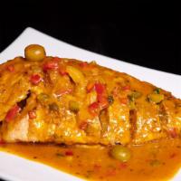 Pargo Entero · Choice of preparation: Al horno or fried. Whole Red Snapper