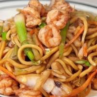 Shrimp Lo Mein Lunch Special · Served with choice of egg roll, spring roll, soup or can of soda and choice of rice.