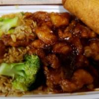 General Tso'S Chicken Combination Plate · Served with egg roll and pork fried rice. Hot and spicy.