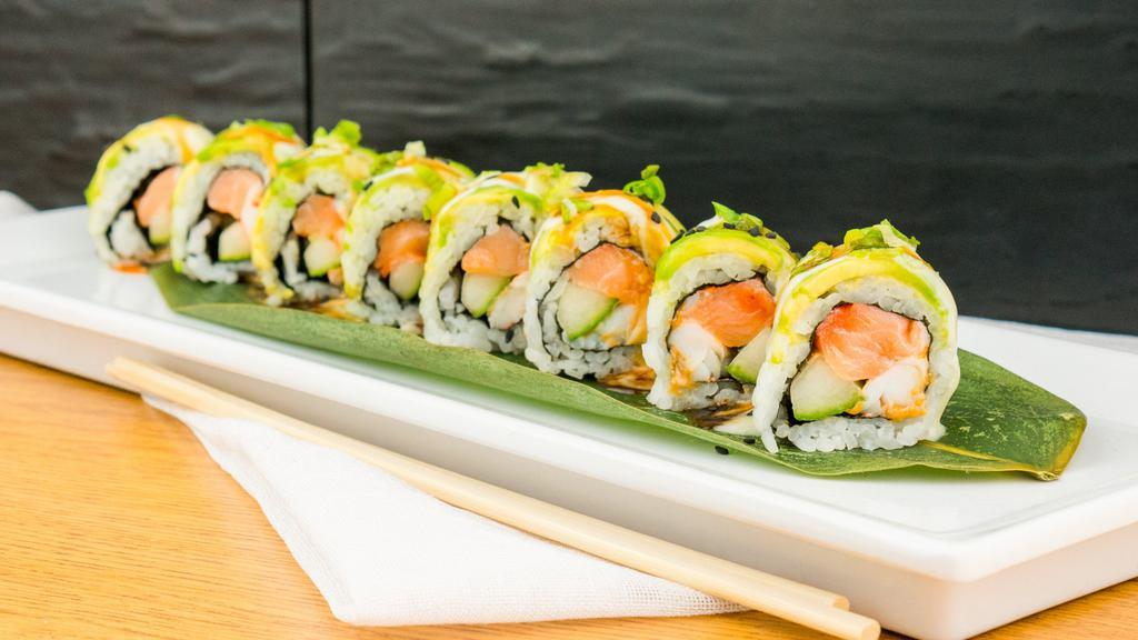 Johnny Cashew · Smoked salmon, steamed shrimp, cashew butter, and cucumber topped with avocado, chef sauce, eel sauce, scallions, and sesame seeds.