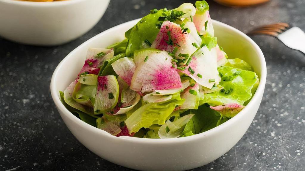 Side Salad · Fresh Garden Salad, Chives.