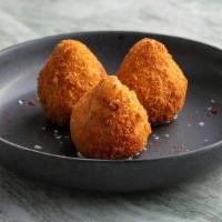 Coxinha Frango · CHICKEN CROQUETTE, HOUSE AIOLI (3 PIECES)