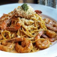 Cajun Shrimp Pasta · Creamy cajun sauce pasta