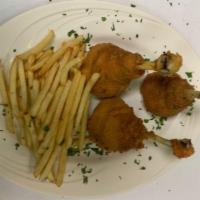 Pollo Frito · Fried chicken (Drumsticks, Breasts, or Thighs) served with french fries.