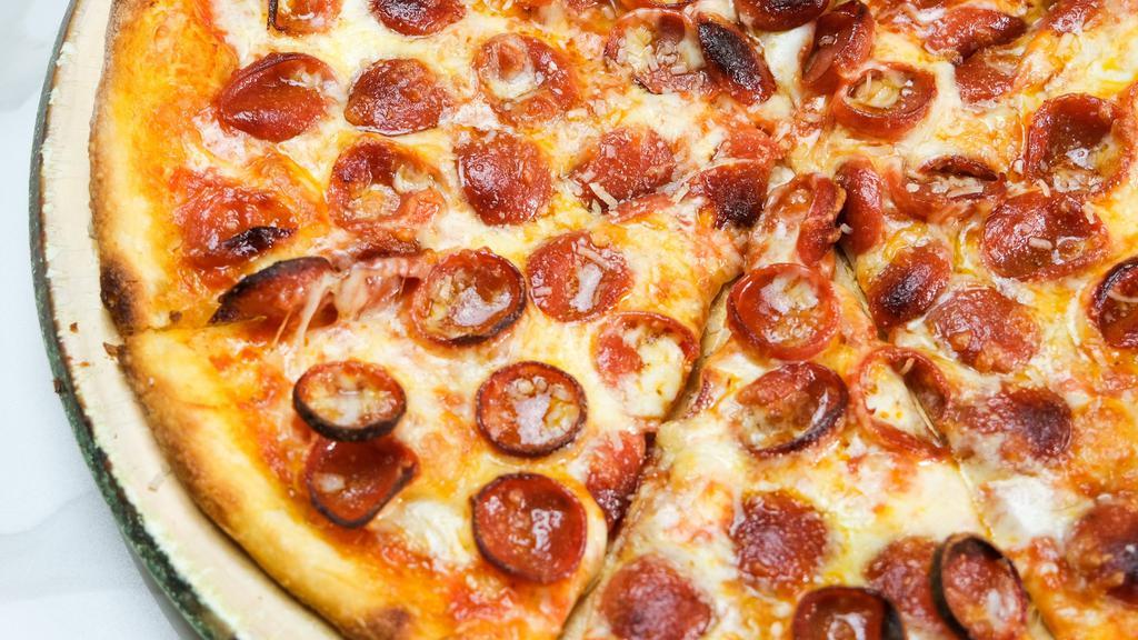 Pepperoni Pizza · Pomodoro sauce, Mozzarella, fresh cut pepperoni