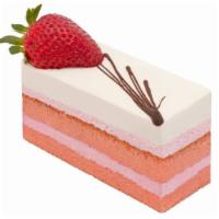 小草莓蛋糕 Strawberry Cake · Strawberry sponge cake layered with strawberry mousse, topped with whipped cream and a straw...