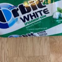 Orbit White Spearmint Gum  · 15 pieces of sugarfree gum