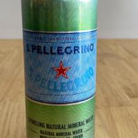 Pellegrino Sparkling Natural Mineral Water · -Sparkling natural mineral water
-Natural mineral water with natural Co2 added
-Zero calories
