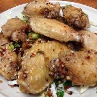 Salt & Pepper Chicken Wings 鸡翅 · Spicy.