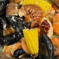 Mummy Combo · Mussels ( 1Lb) , Head-off Shrimp  (1Lb ) & 1 Lobster tail