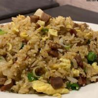 D18 Barbecued Pork, Eggs & Onions With Dice Vegetables  / 逍遙炒飯 · 