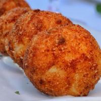 Croquetas De Jamon Y Pollo · Serrano Ham and Chicken Croquettes