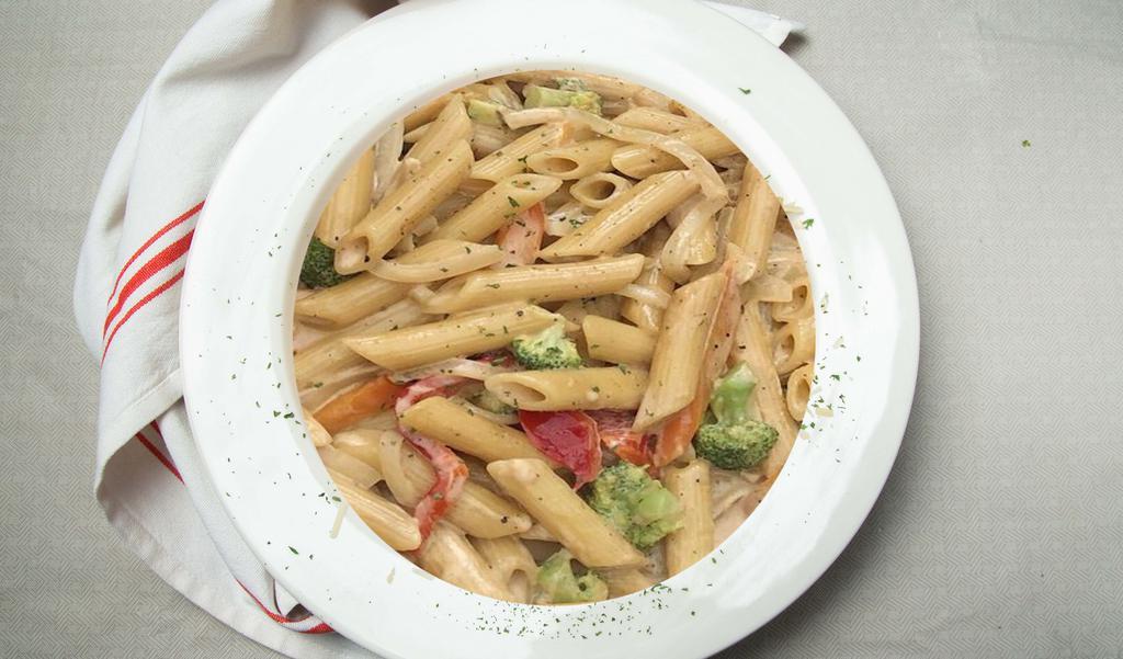 Vegetable Rasta Pasta · Spicy and Creamy sauce with assorted veggies