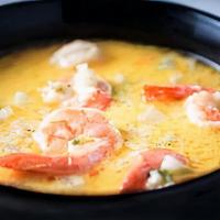 Sopa De Camarones / Shrimp Soup · Una de 32 oz. / One 32 oz.