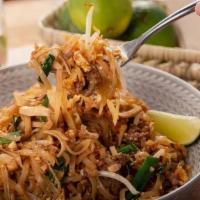 Pad Thai 泰式炒面 · Famous Thai's stir fried rice noodles, scallion, bean sprouts, dried tofu, ground peanuts an...