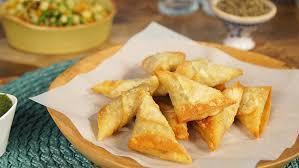 Sambusa · (Lentil, chicken or beef).Savory pastries filled with green pepper, jalapeno, onion and your...