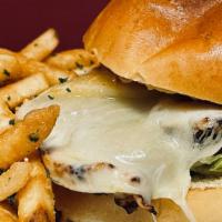 All Star'S Sandwich · Grilled chicken breast, provolone, lettuce, caramelized onions. and chipotle aioli.