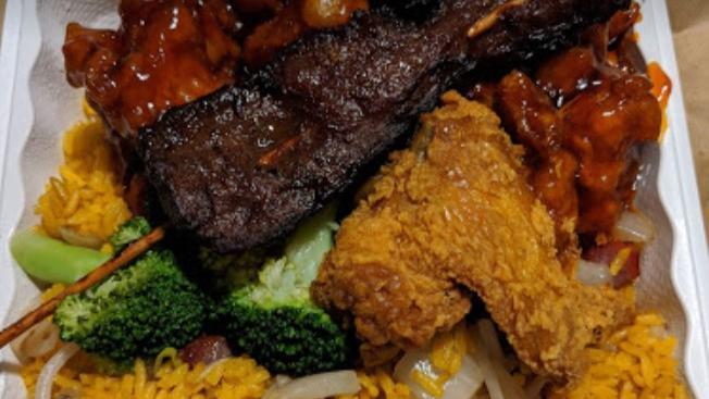 General Tso'S Chicken Combo Platter · Spicy. Served with roast pork fried rice and egg roll. Hot and spicy.