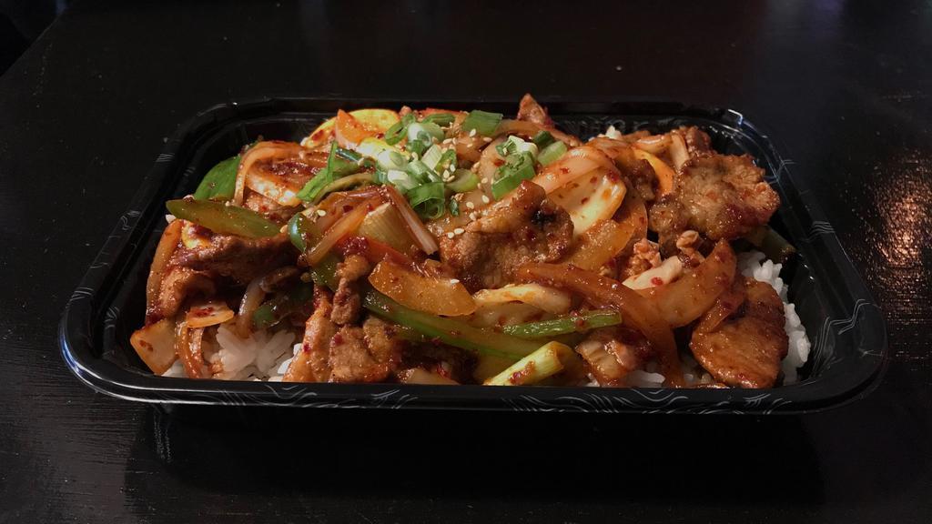 Jeyuk Kimchi Bokum · Spicy. Spicy pork with kimchi, onion, peppers, scallion, and mushroom on sizzling pan served with rice.