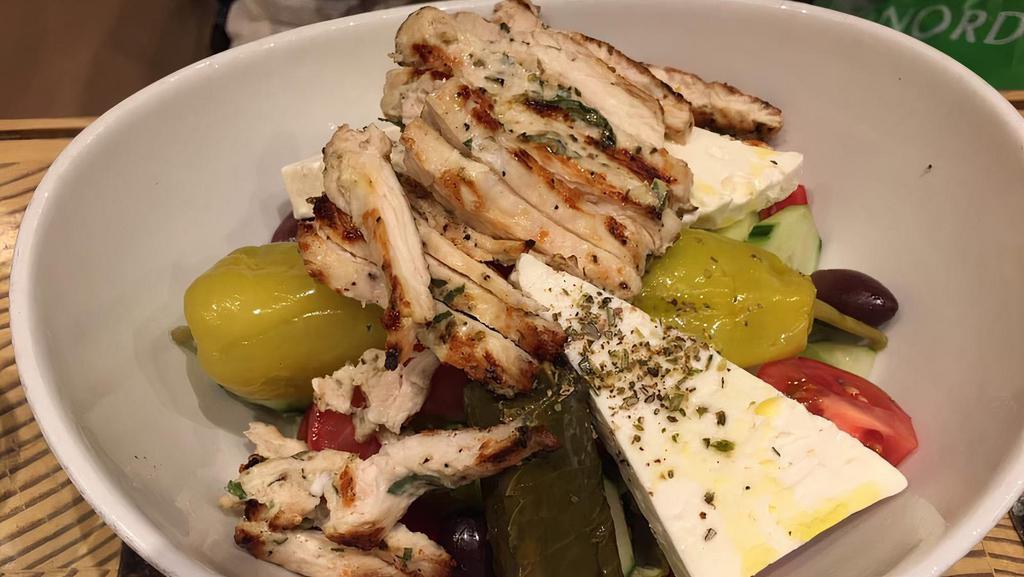 Greek Salad With Grilled Chicken Breast · 