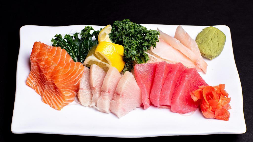 Sashimi Combo · 14 pieces of Chef's choice.