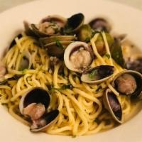 Spaghetti Alle Vongole Veraci · Homemade thin spaghetti with fresh baby clams, garlic, and olive oil.