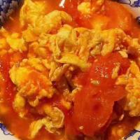 Scrambled Eggs And Tomatoes / 番茄炒蛋 · 